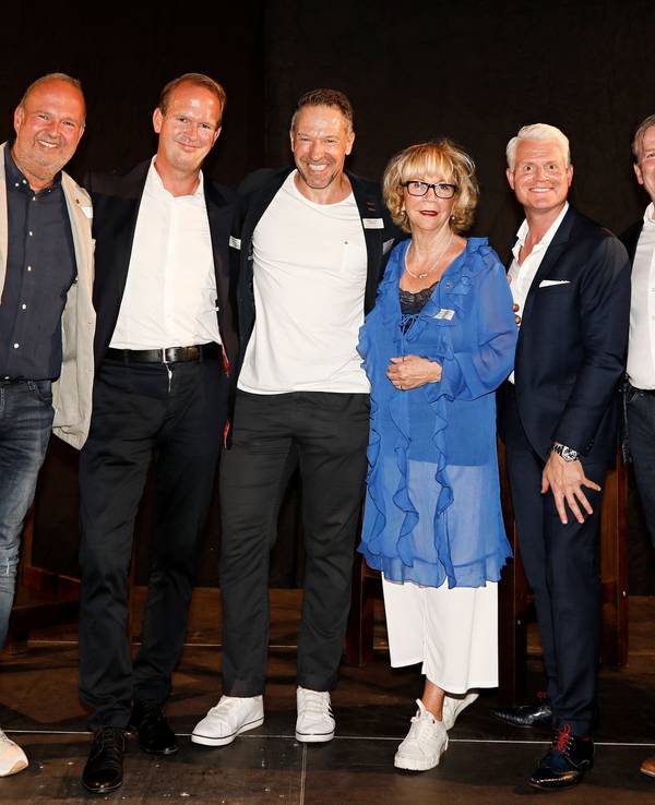 Talkrunde mit Stefan Kleinehr, Stefan Löcher, Patrick Lück, Marlies Stockhorst, Guido Cantz und Christoph Kuckelkorn.