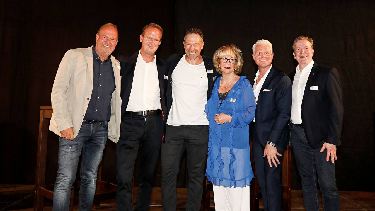 Talkrunde mit Stefan Kleinehr, Stefan Löcher, Patrick Lück, Marlies Stockhorst, Guido Cantz und Christoph Kuckelkorn.