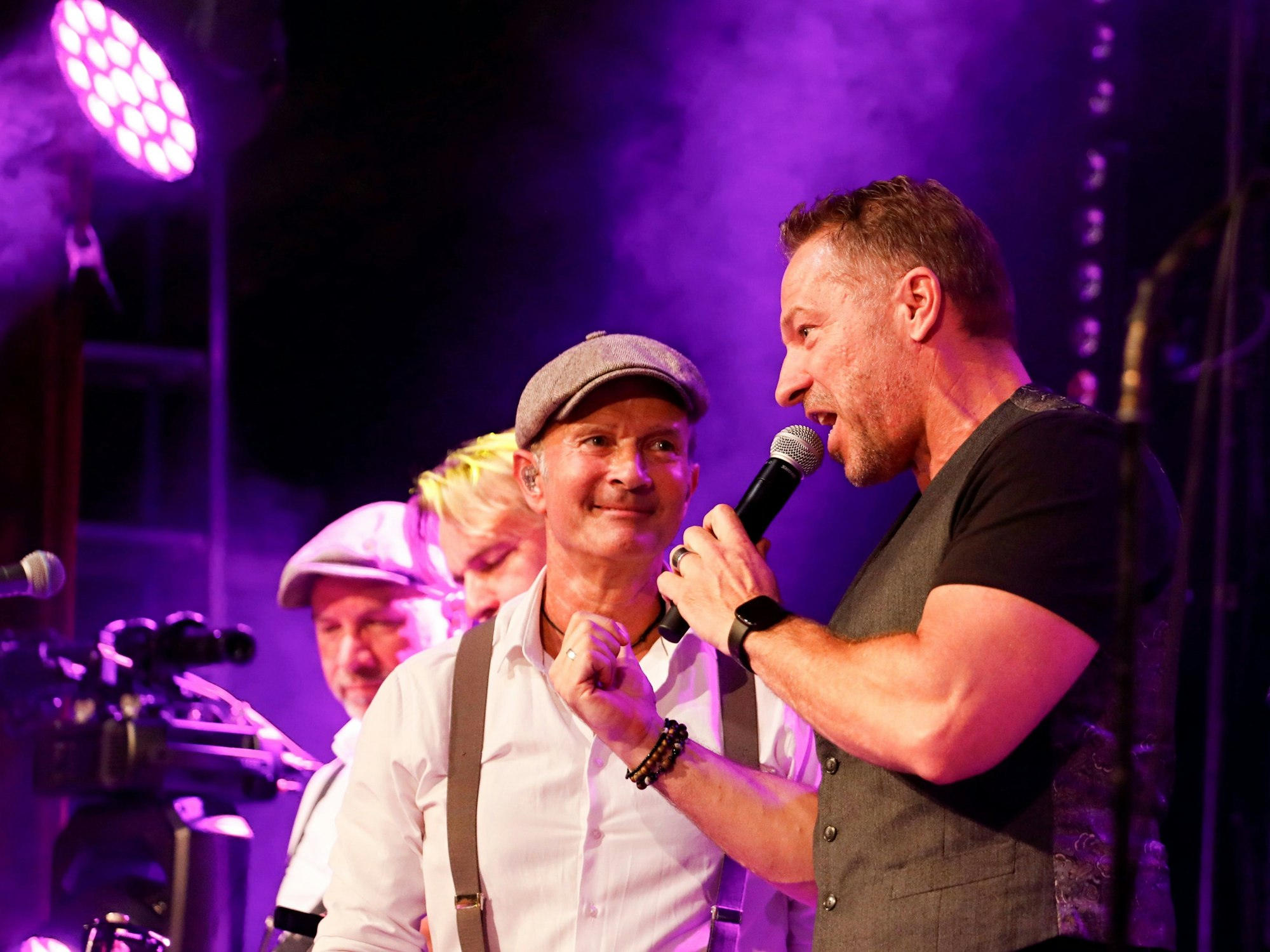 Patrick Lück mit den Klüngelköpp auf der Gloria-Bühne.