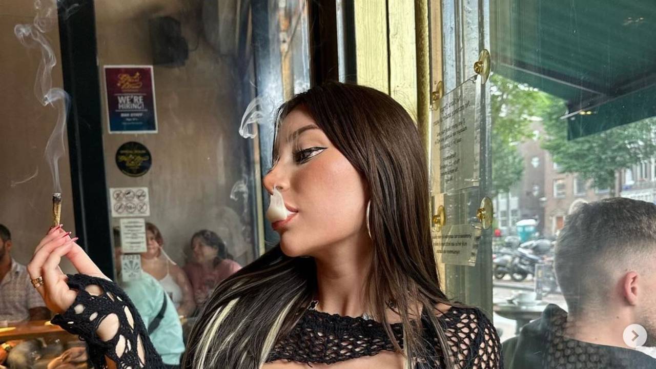 Die australische Influencerin Mikaela Testa zeigte sich bitter enttäuscht von ihrem Europa-Trip. Das Foto zeigt sie in Amsterdam.