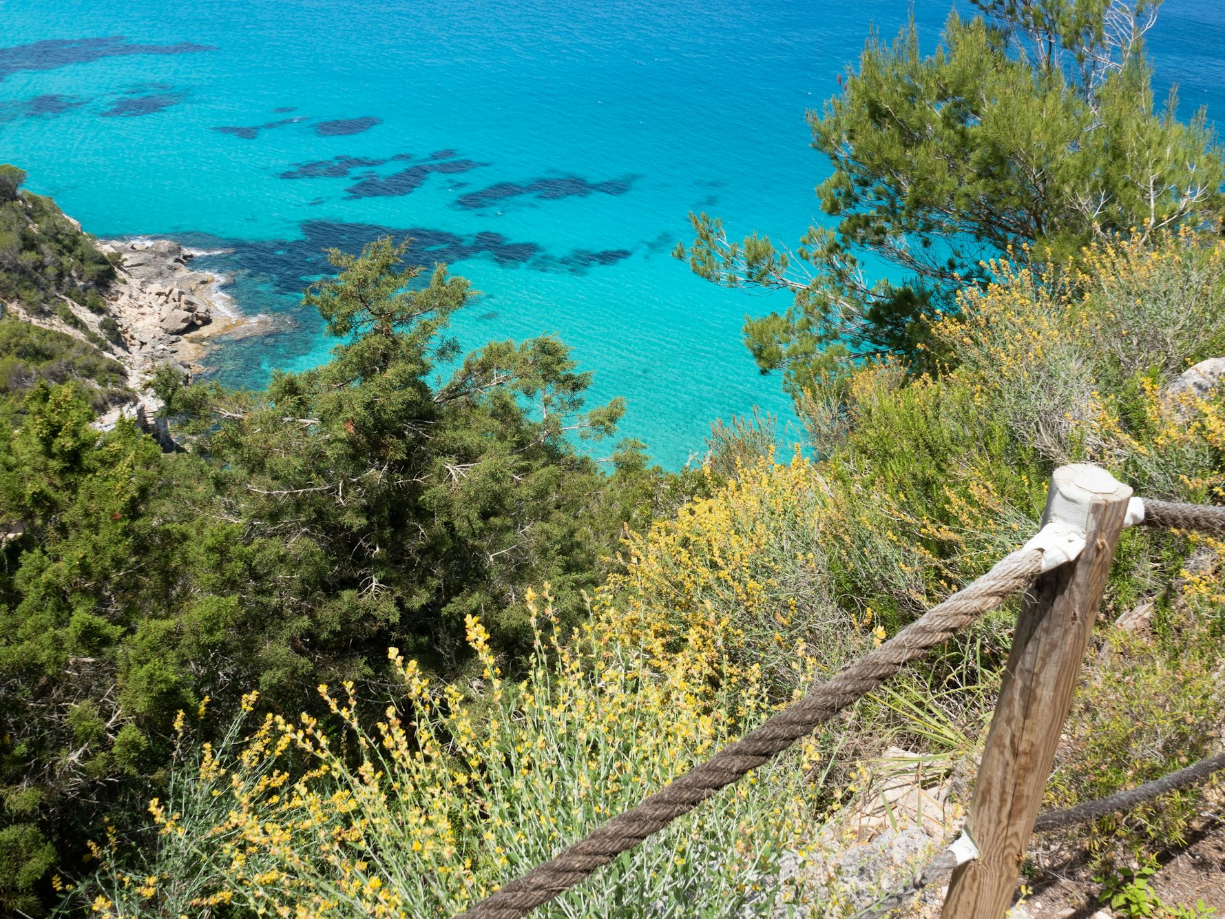 Ausblick vom Wanderweg Camí de sa Pujada auf Formentera.