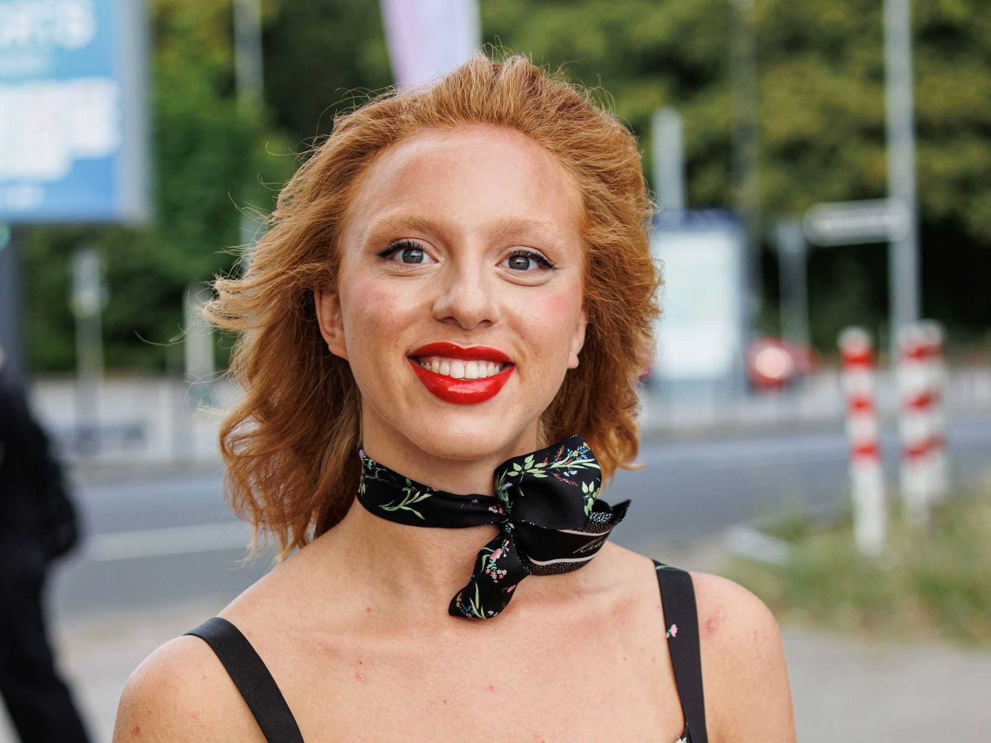 Anna Ermakova lächelt.