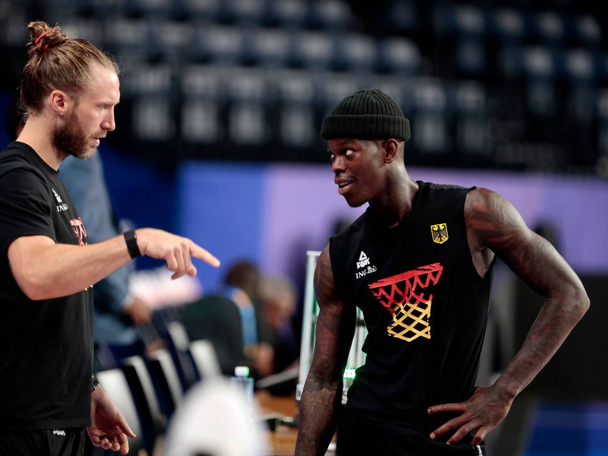 Arne Greskowiak, Athletiktrainer, mit Basketball-Nationalspieler Dennis Schröder