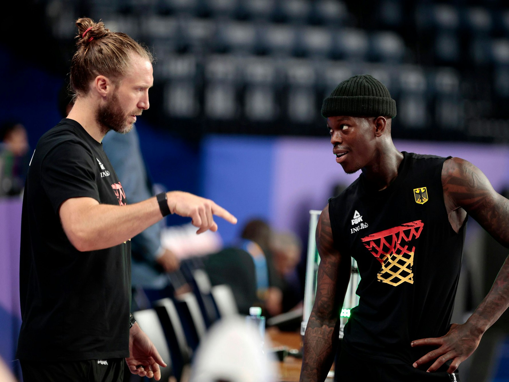 Arne Greskowiak, Athletiktrainer, mit Basketball-Nationalspieler Dennis Schröder