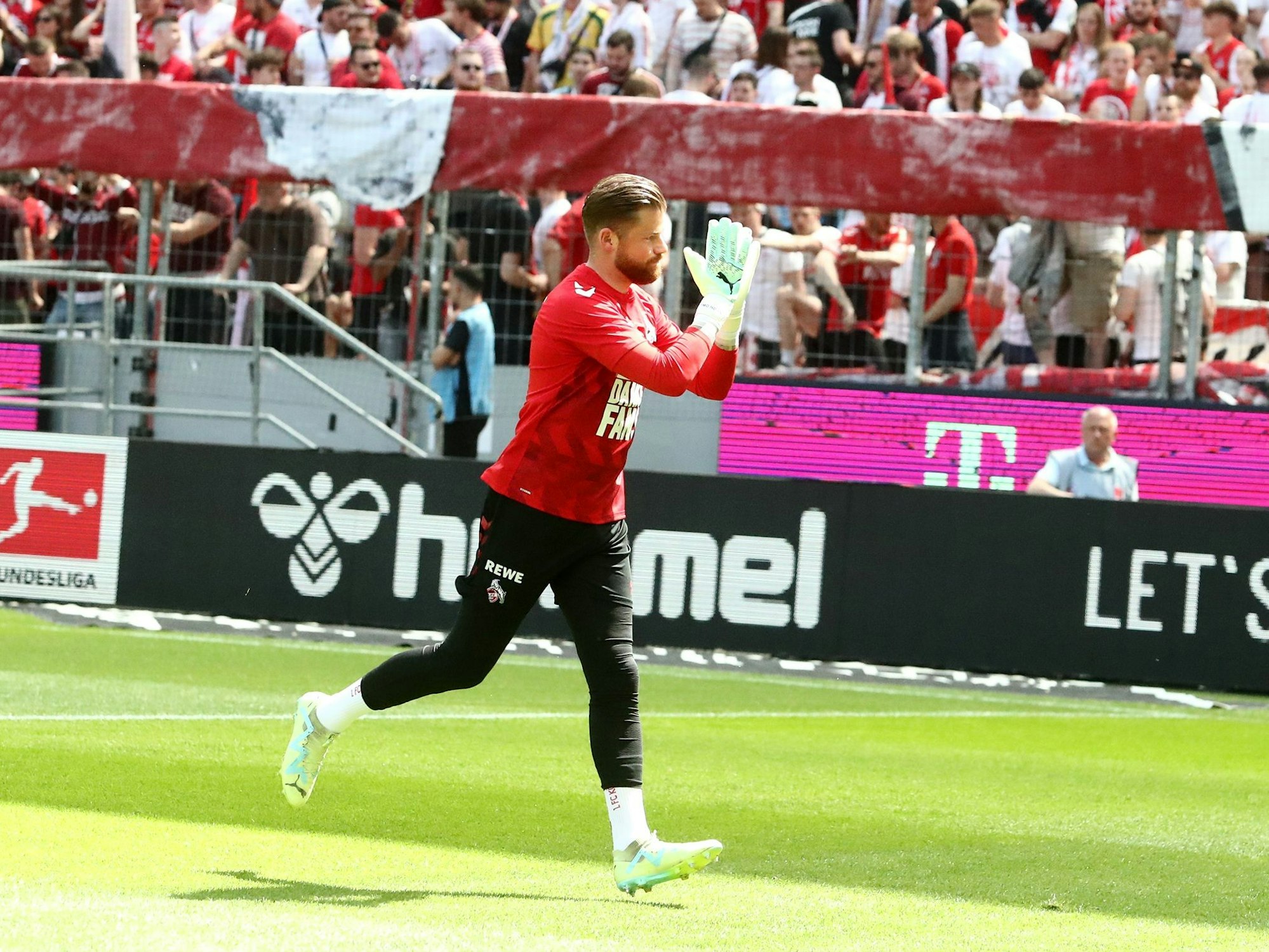 Timo Horn bei seinem Abschied vom 1. FC Köln.