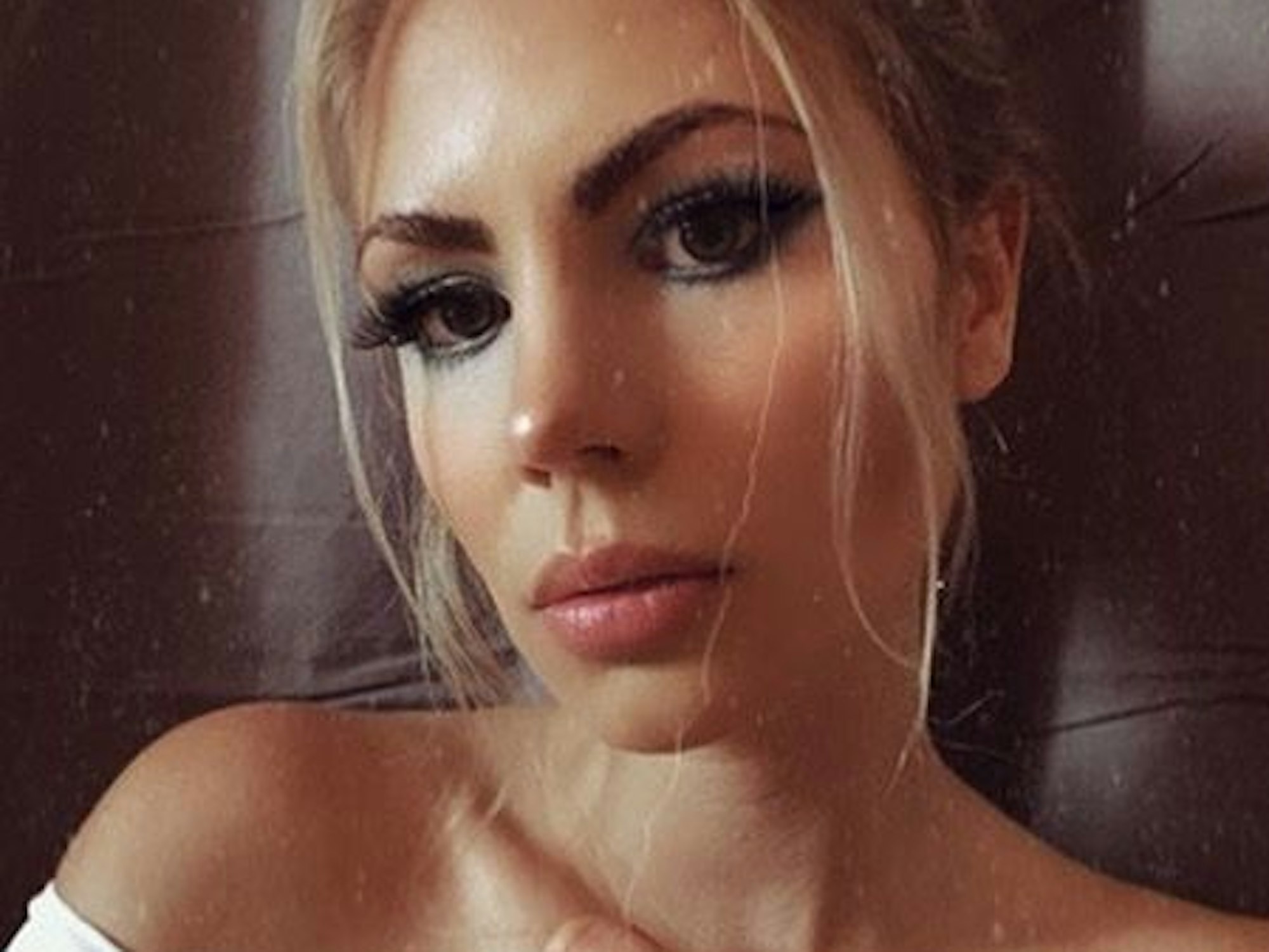 Lioba Kassens schaut ernst in die Kamera.