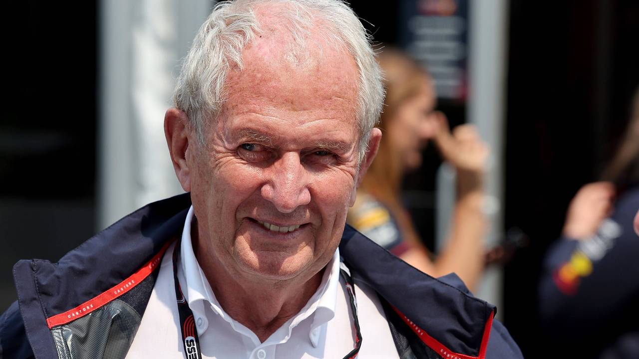 Red Bulls Dr. Helmut Marko in der Boxengasse in Kanada.