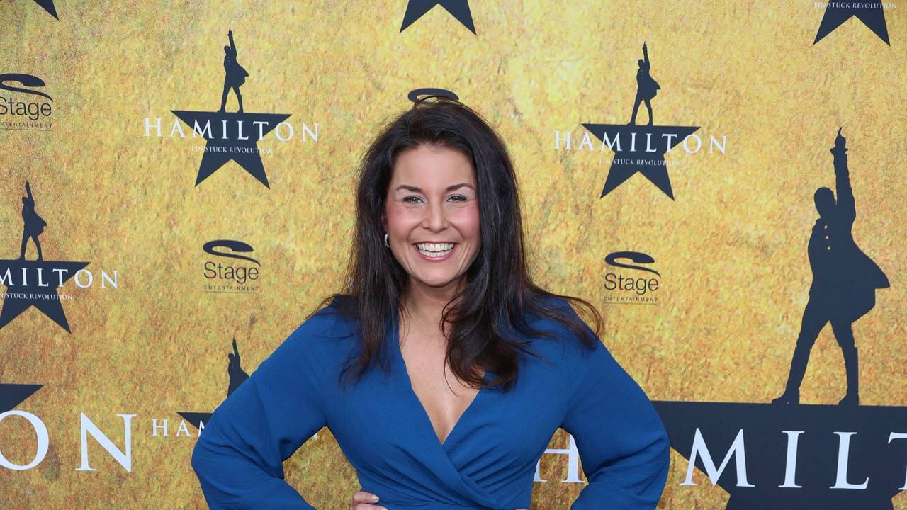 Vanessa Blumhagen lächelt.
