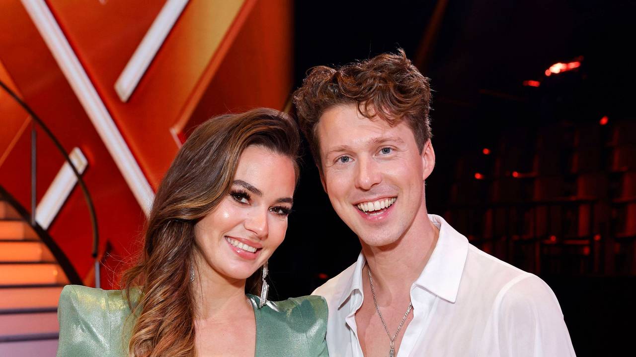 Renata und Valentin Lusin lächeln in die Kamera.