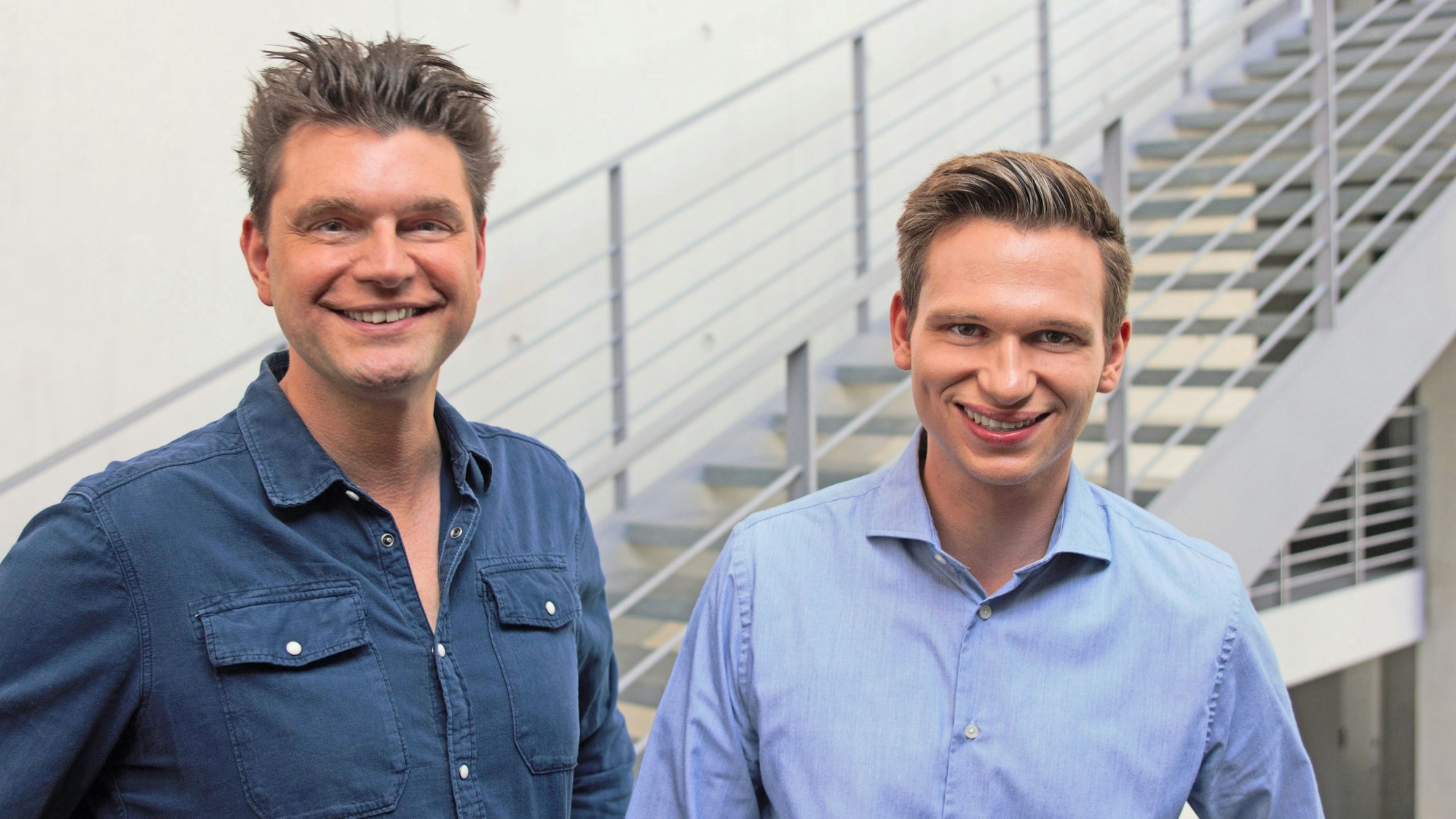 Lutz van der Horst (l) und Fabian Köster sind im Deutschen Bundestag zu Besuch in einer Szene der dreiteiligen "heute-show spezial", die am Freitag, 17. Juni 2022 um 22:30 Uhr im ZDF startet. (zu dpaZDF-«heute Show» kommt am 9. September zurück aus Sommerpause) +++ dpa-Bildfunk +++