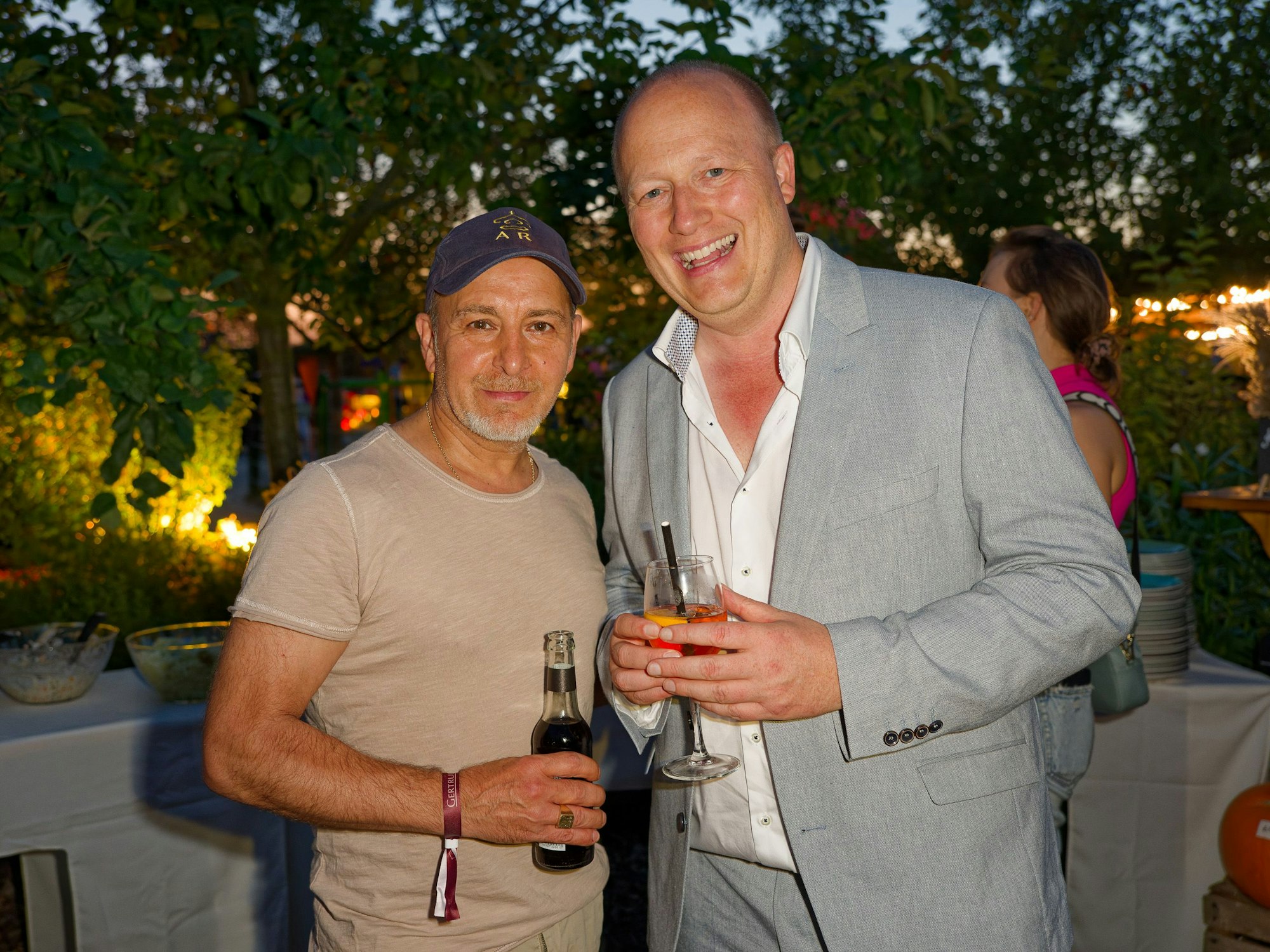 Erdogan Atalay und Peter Zens auf dem Gertrudenhof in Hürth.