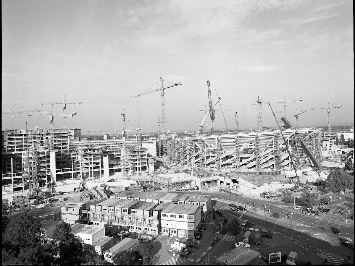 Blick auf die Baustelle der Lanxess-Arena in Köln.
