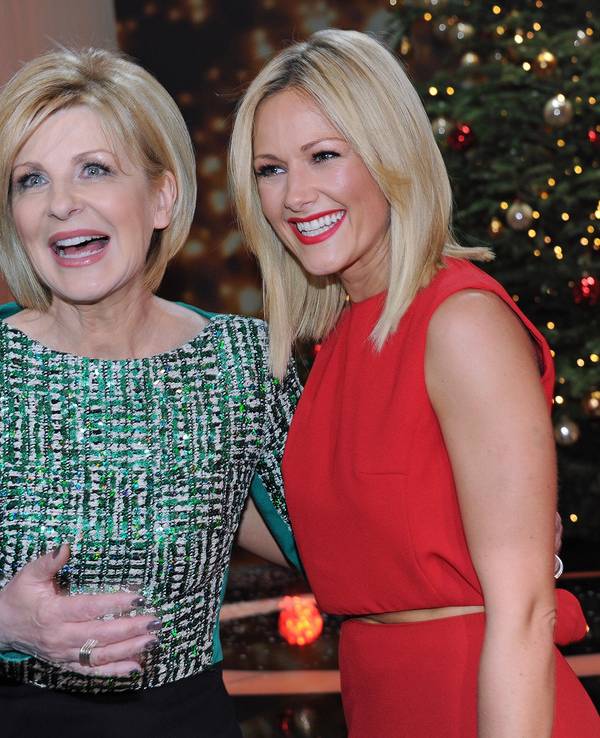 Helene Fischer und Carmen Nebel lachen zusammen