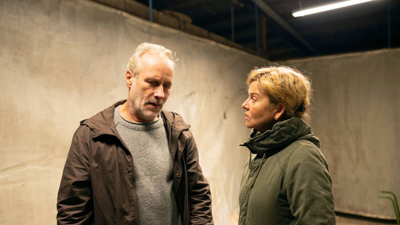 Wolfram Koch und Margarita Broich in einer Tatort-Szene.