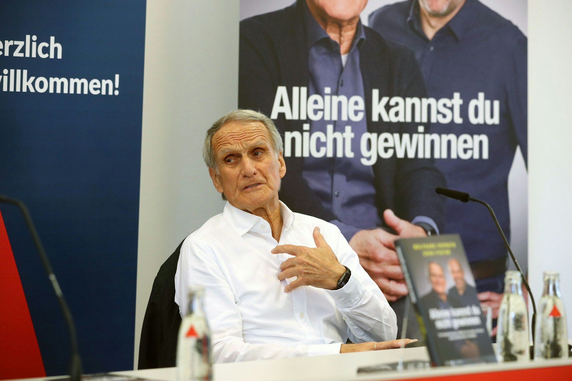 Buchpräsentation mit Wolfgang Overath.