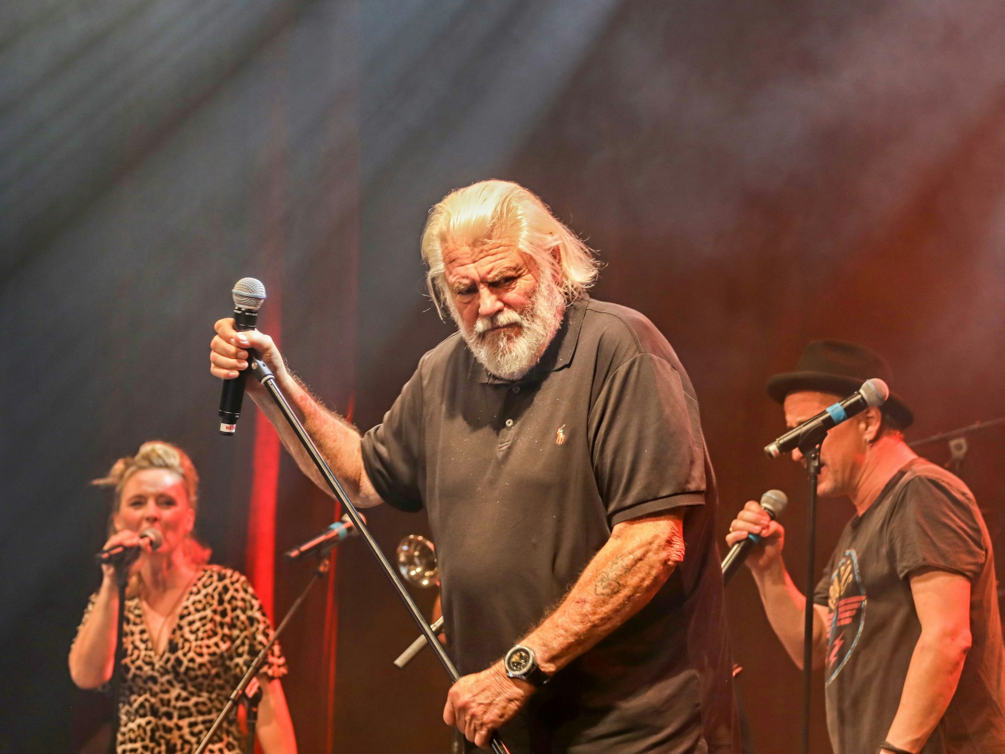 King Size Dick beim „P/op Kölsch“-Konzert am Montag auf der Bühne.