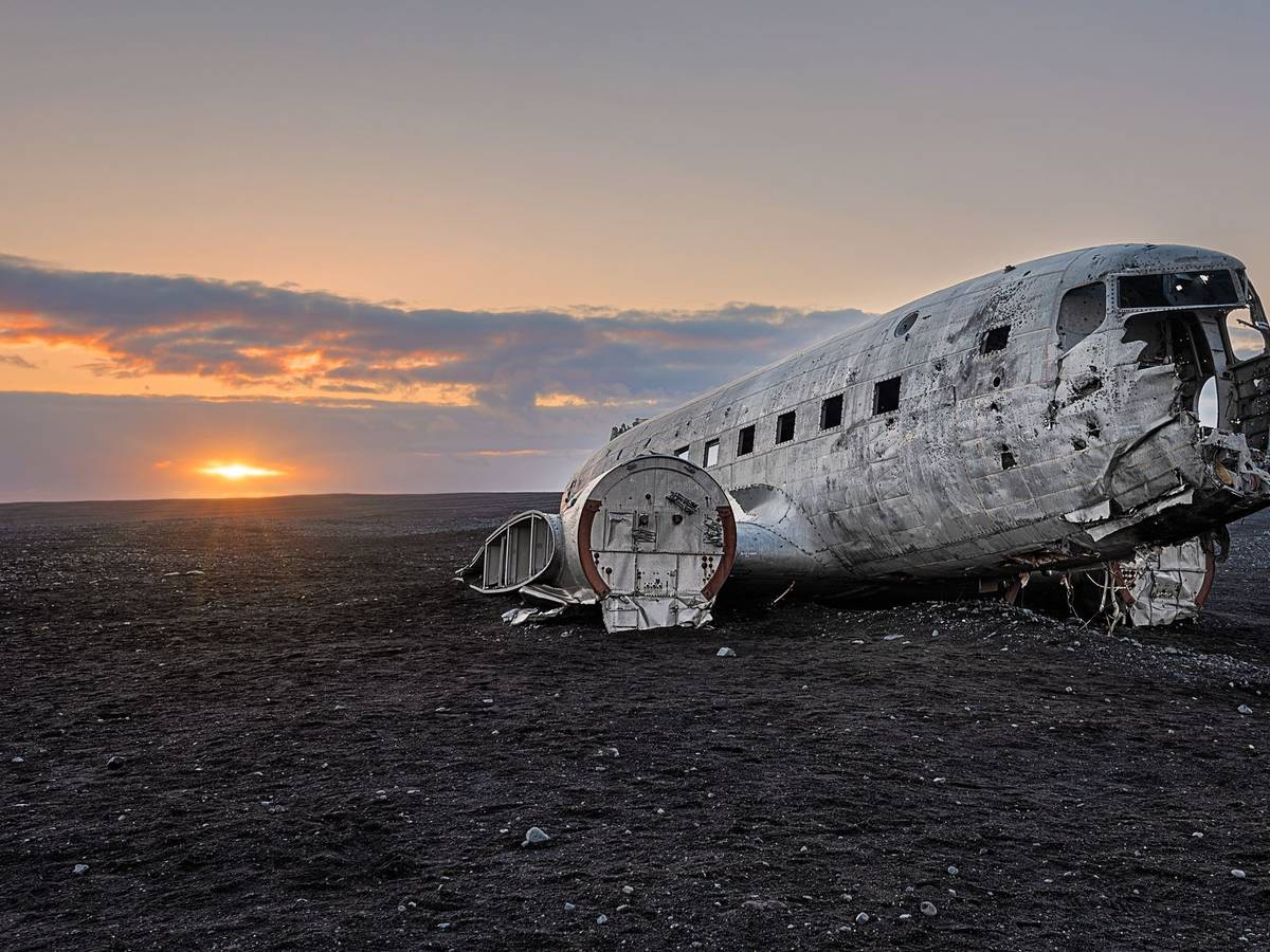Flugzeugwrack in Sólheimasandur, Island.