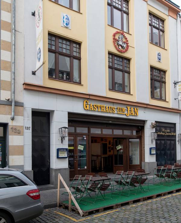 Das Traditionslokal Gasthaus Zum Jan auf der Tieboldsgasse in der Kölner Innenstadt (Archivbild)