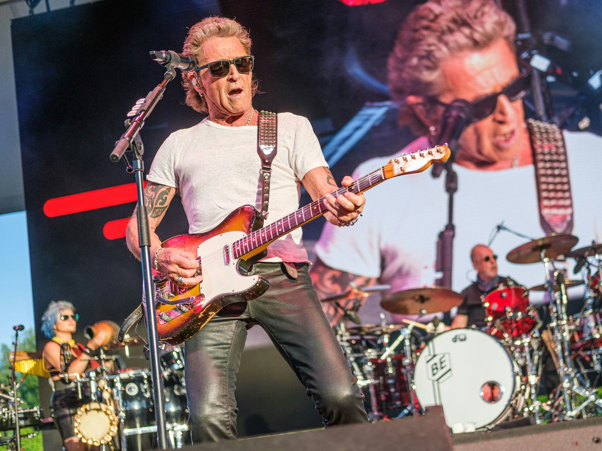 Peter Maffay & Band auf der Bühne.