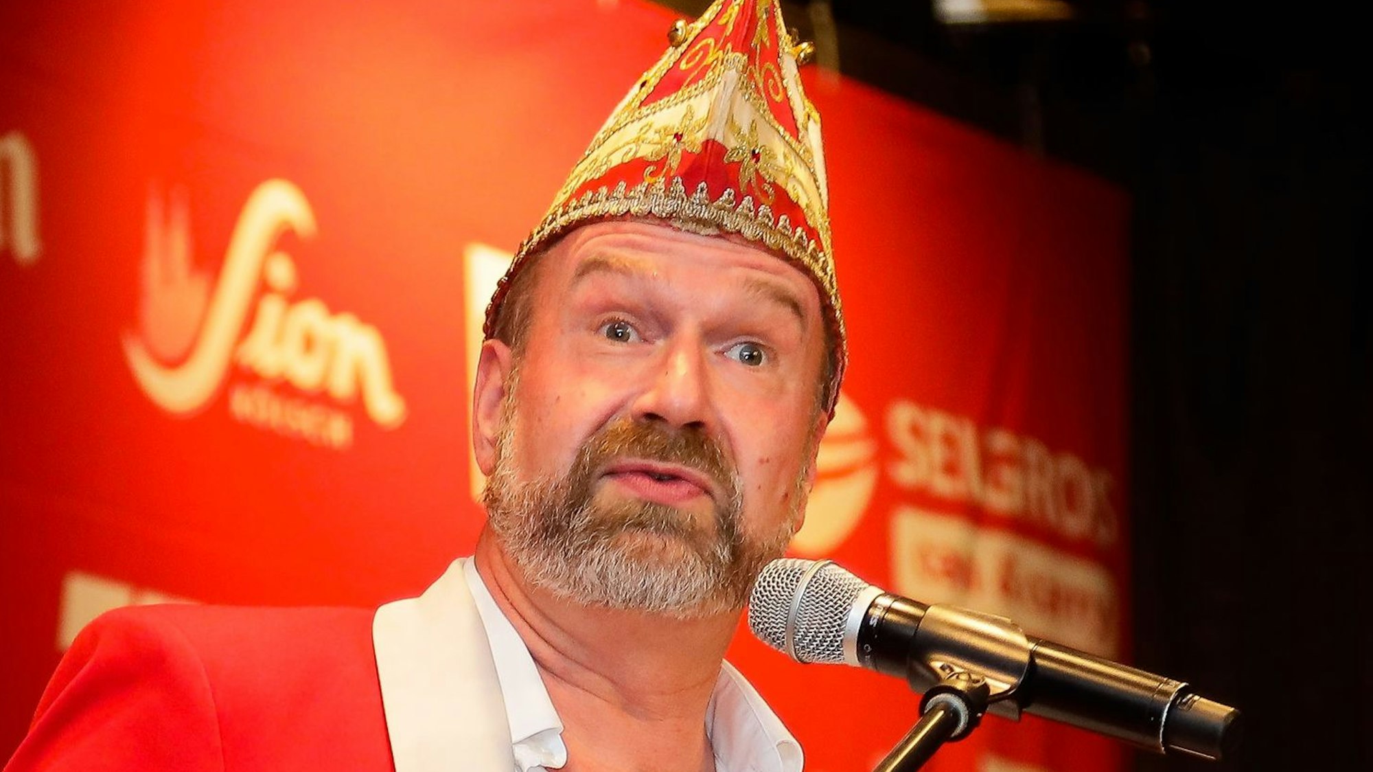 Der Sitzungspräsident während eines Auftritts im Maritim am 10. November 2022.