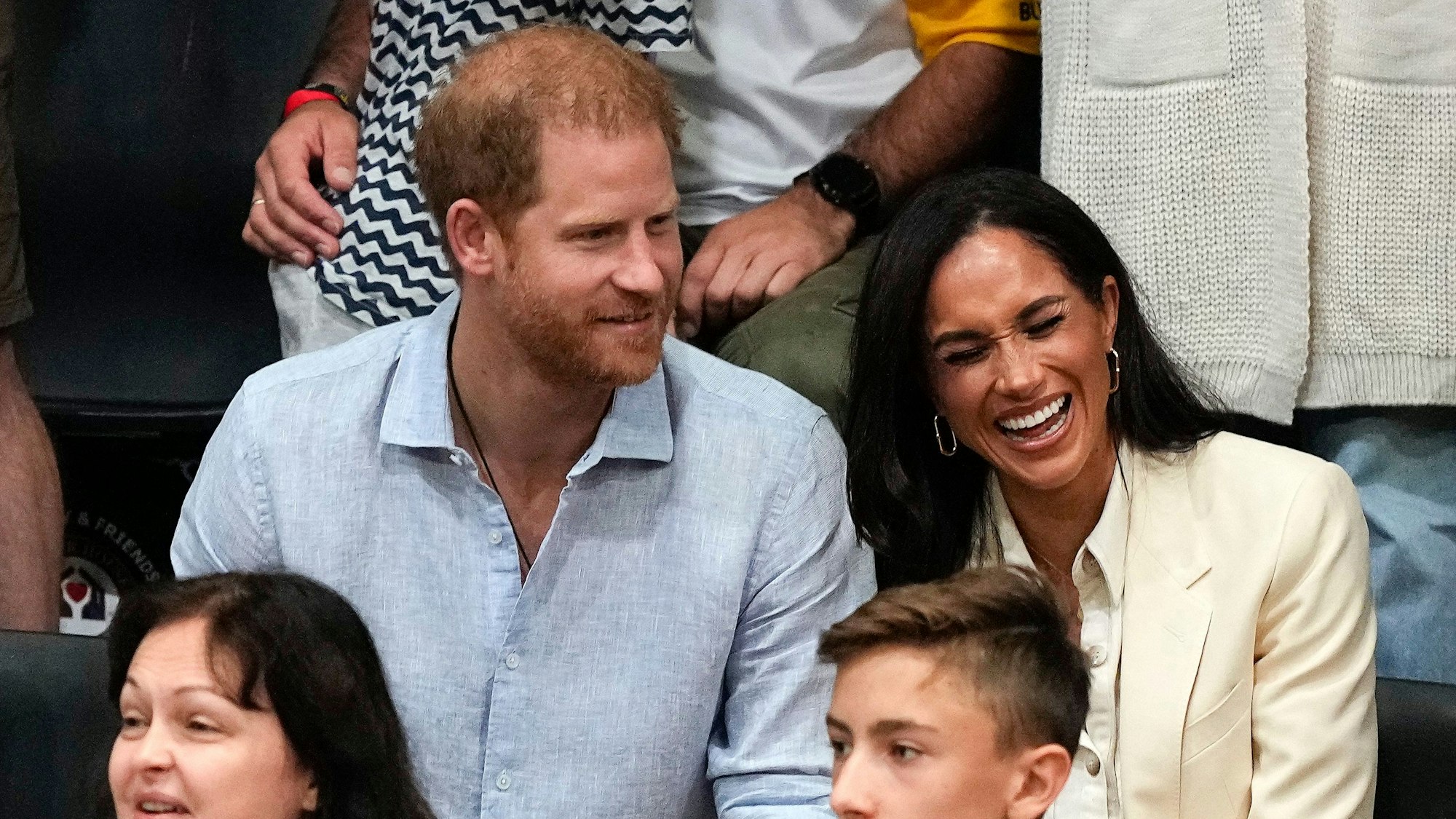 Wirken entspannt: Prinz Harry und seine Meghan am 15. September bei den Invictus Games in Düsseldorf.