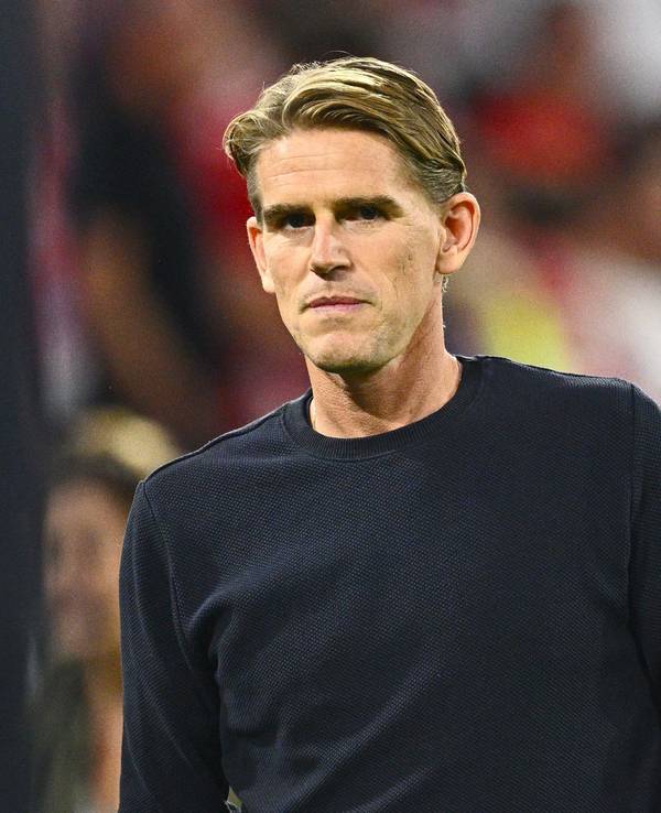 Christoph Freund, neuer Sportdirektor FC Bayern München, kommt in die Arena.
