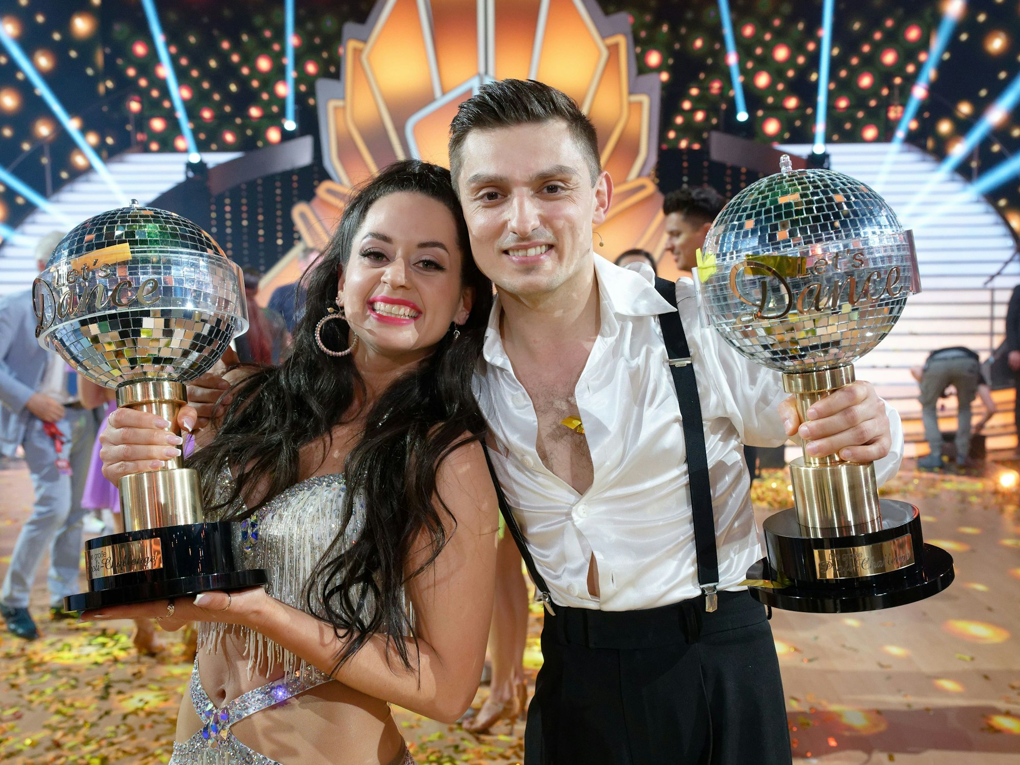 Malika Dzumaev (l) und Zsolt Sándor Cseke (r), hier bei der „Lets Dance Profi-Challenge“, gehen von nun an getrennte Wege.