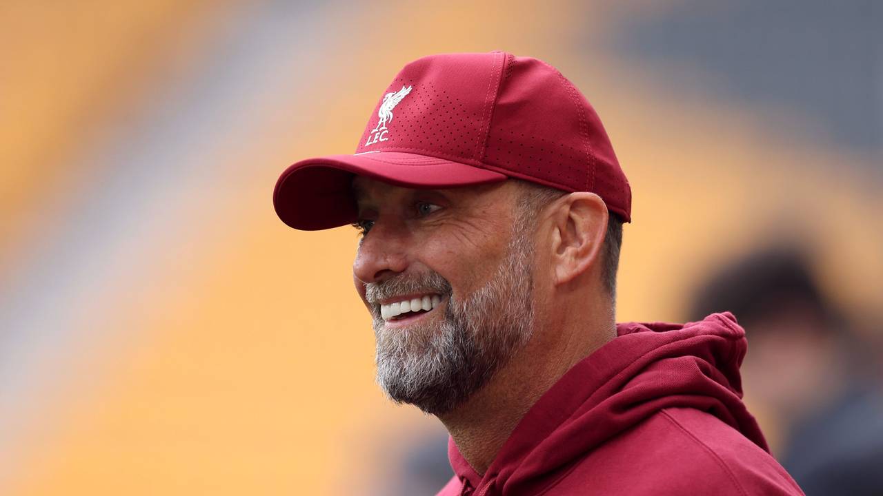 Jürgen Klopp mit guter Laune beim Spiel des FC Liverpool.