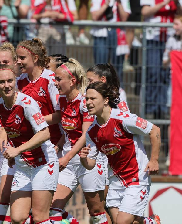 Die Frauen des 1. FC Köln am 28. Mai 2023 beim Heimspiel gegen die SGS Essen.