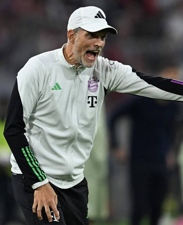 Thomas Tuchel gibt lautstark Anweisungen.