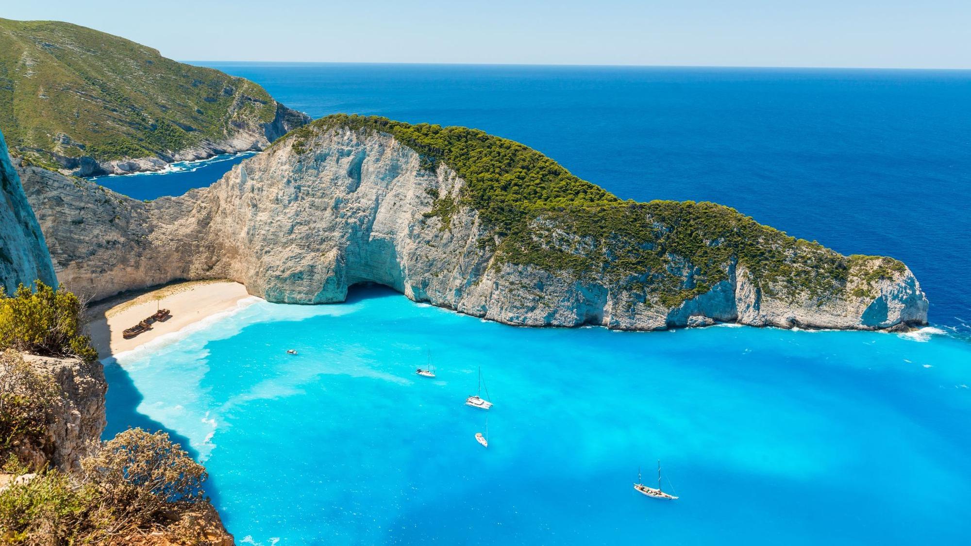 Blick auf Navagio Beach, Zakynthos, Griechenland.