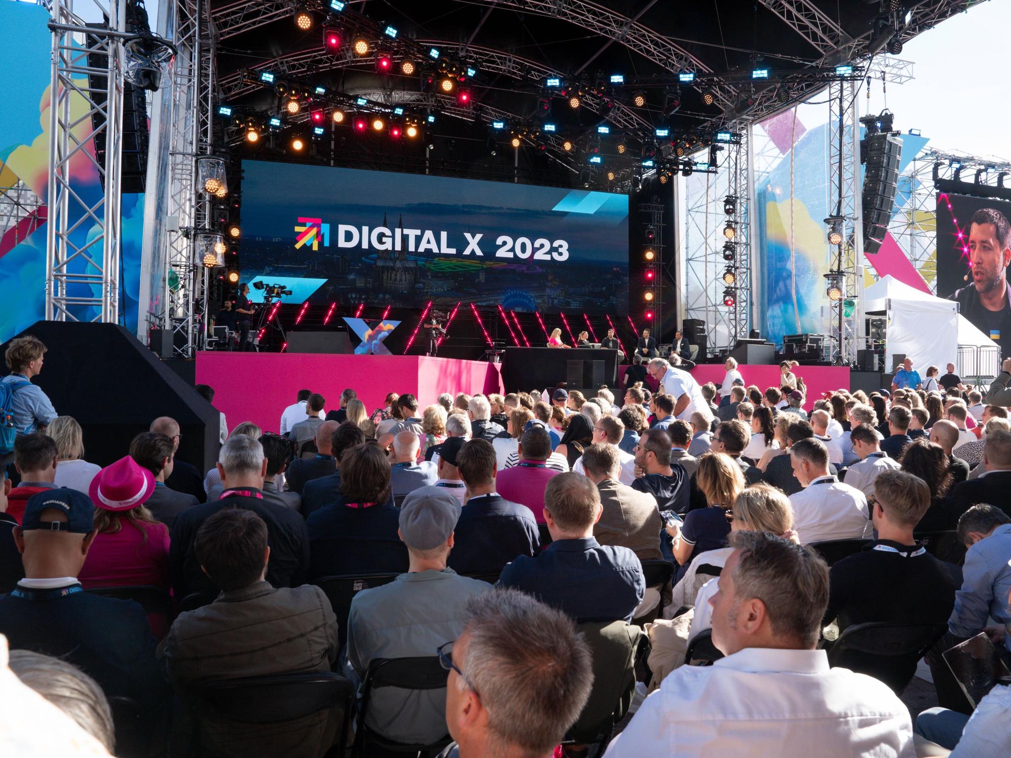 Blick auf die Hauptbühne der „Digital X“.