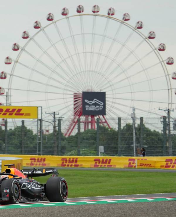 Red-Bull-Pilot Max Verstappen aus den Niederlanden auf dem Suzuka Circuit in Aktion.