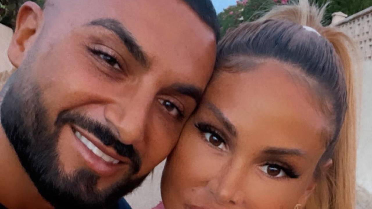 „Goodbye Deutschland“-Stars Lisha und Lou lächeln auf einem Foto.