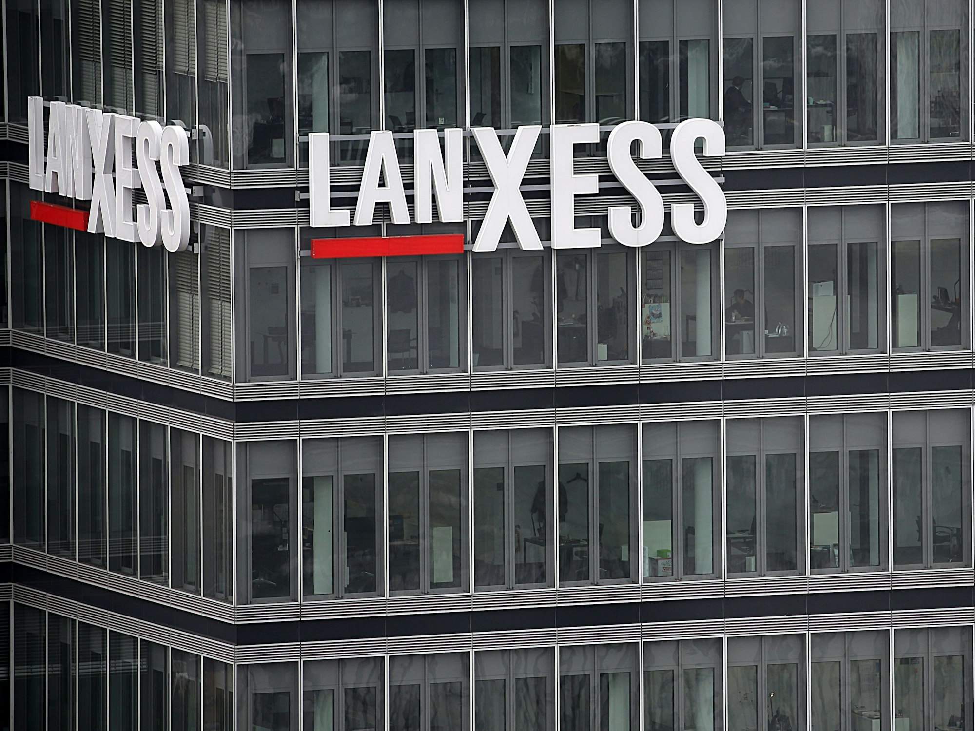 Blick auf die Zentrale des Chemiekonzerns Lanxess.