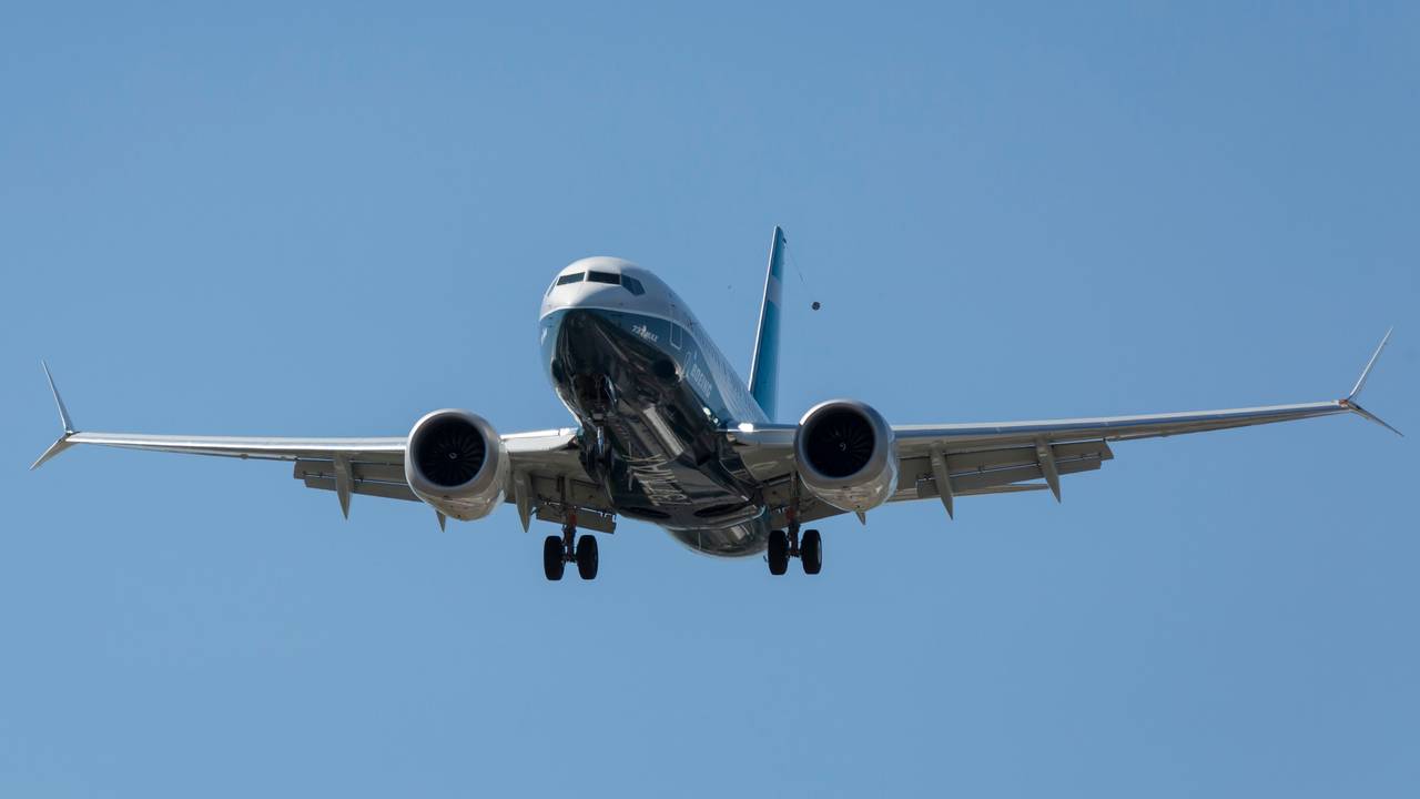 Eine Boeing 737 im Landeanflug.