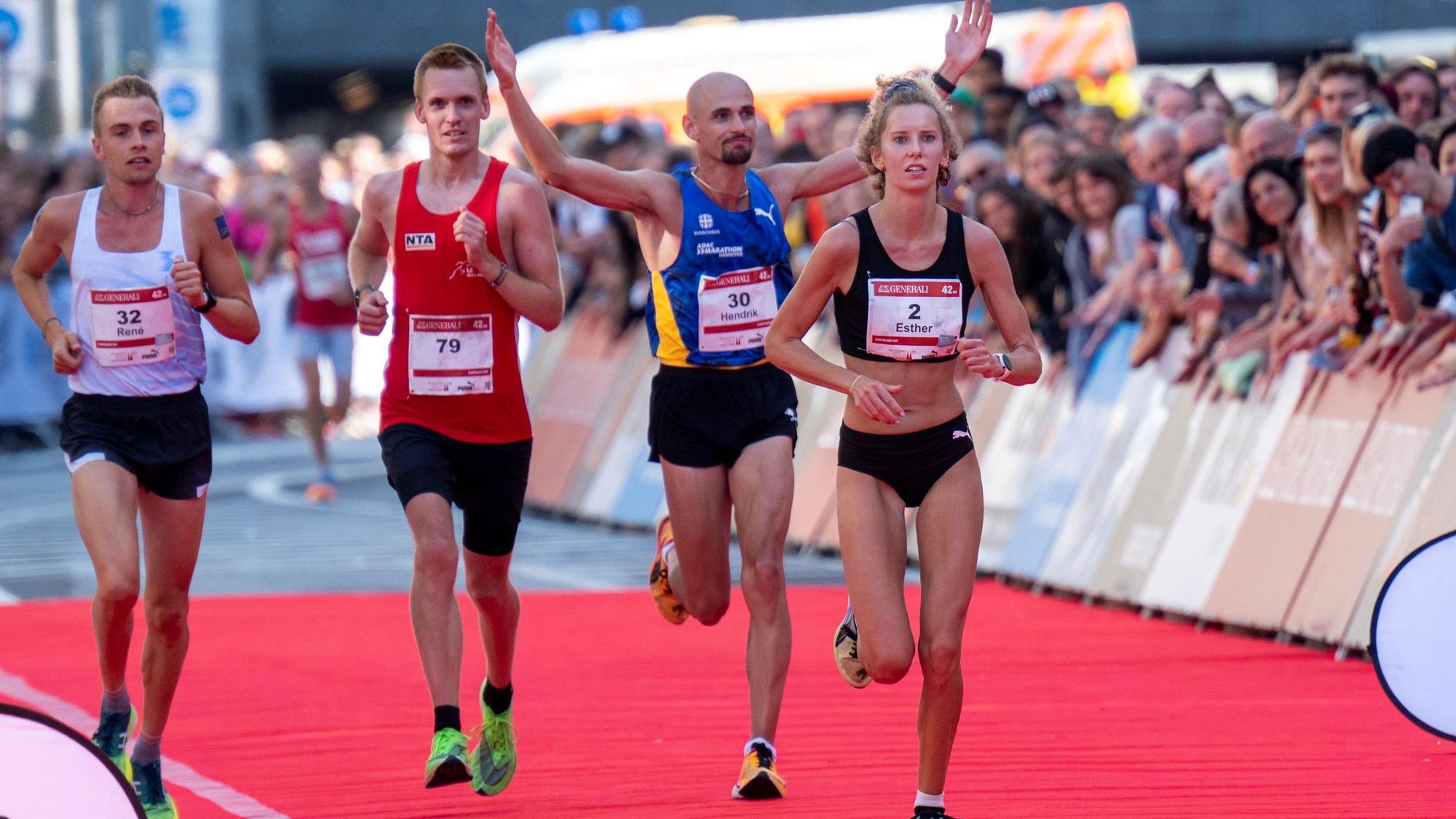 Esther Jacobitz beim 25. Köln-Marathon