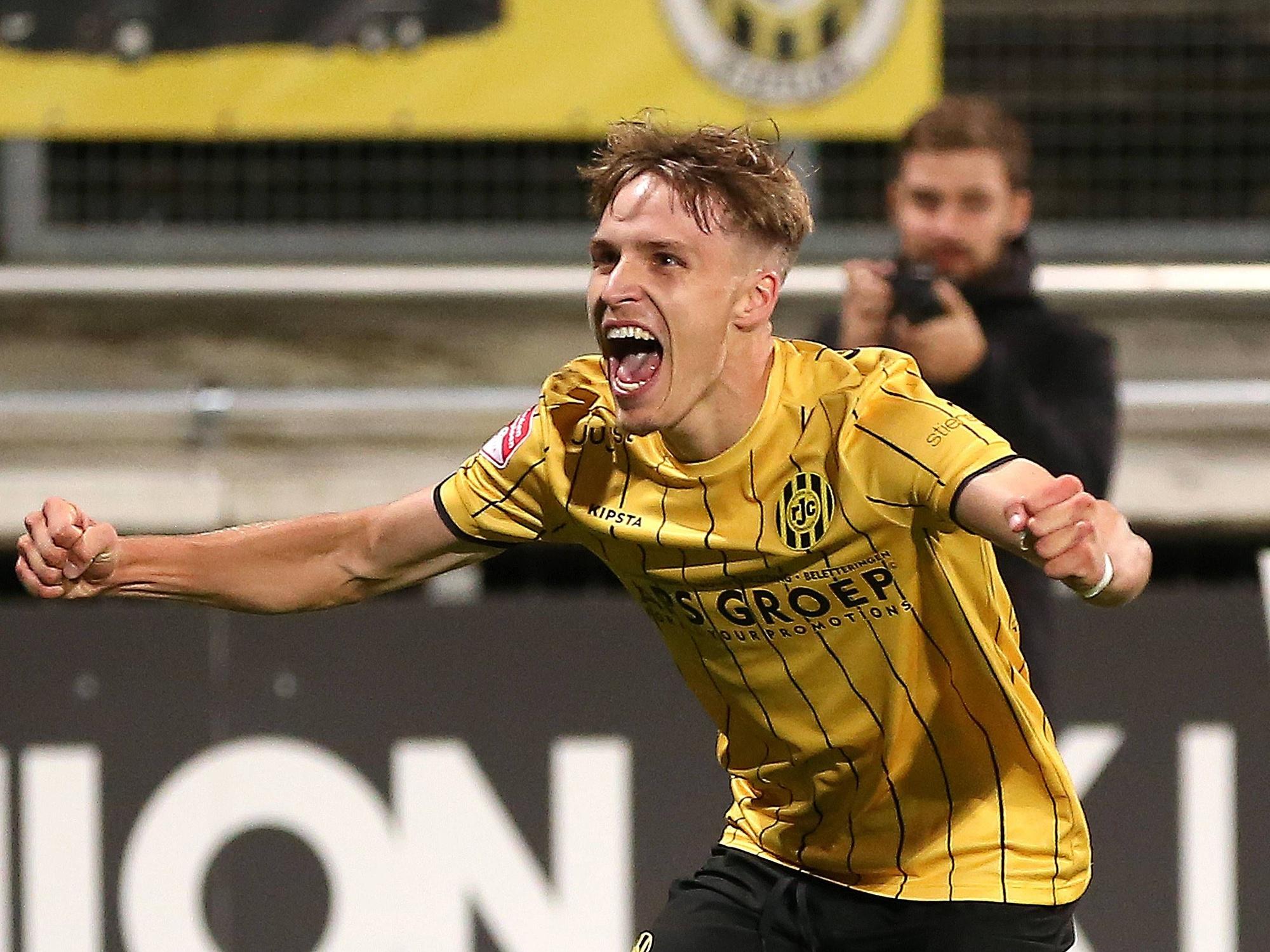 Maximilian Schmid jubelt im Kerkrade-Trikot.