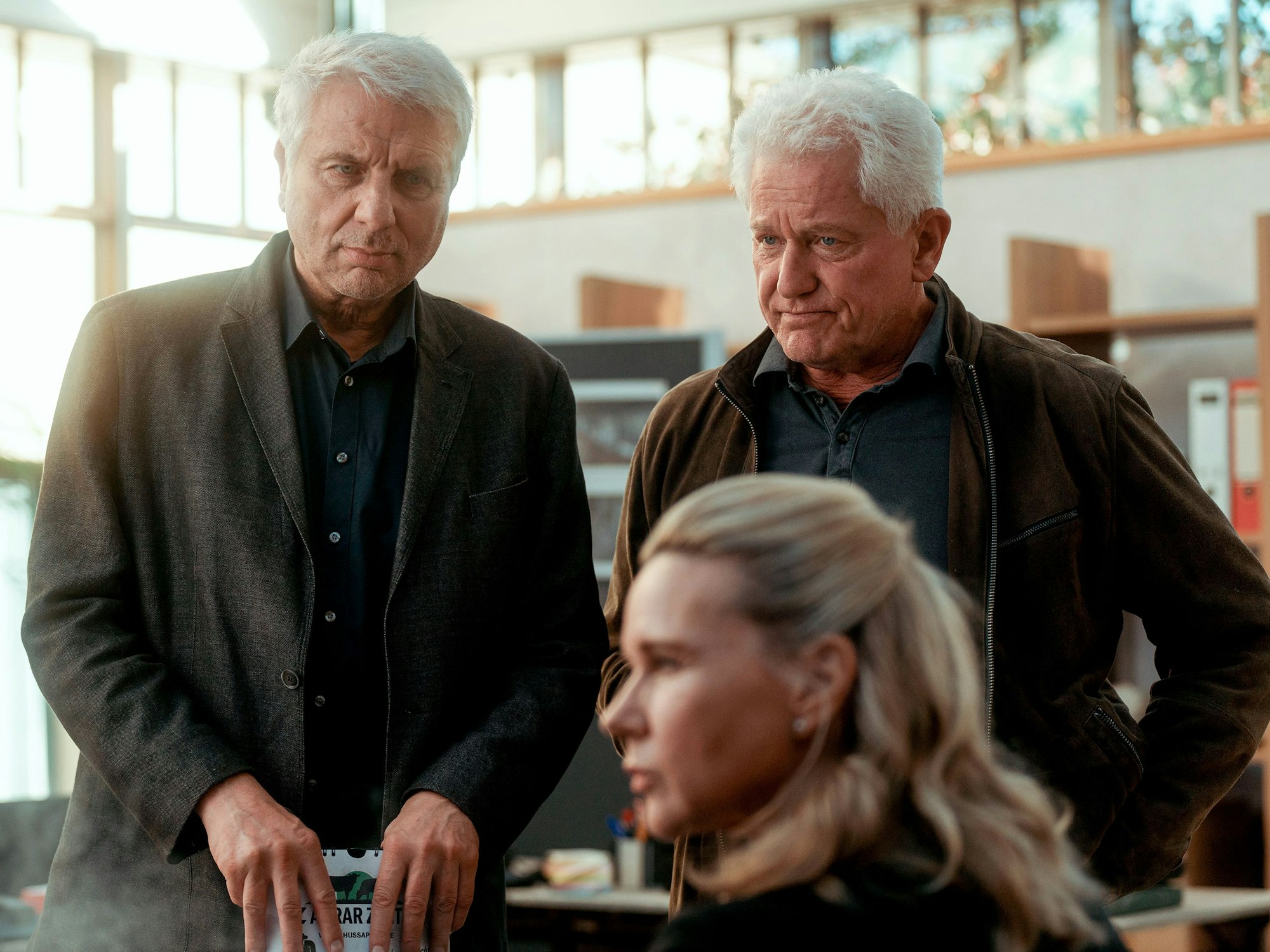 Szene aus dem „Tatort“ mit den Kommissaren.