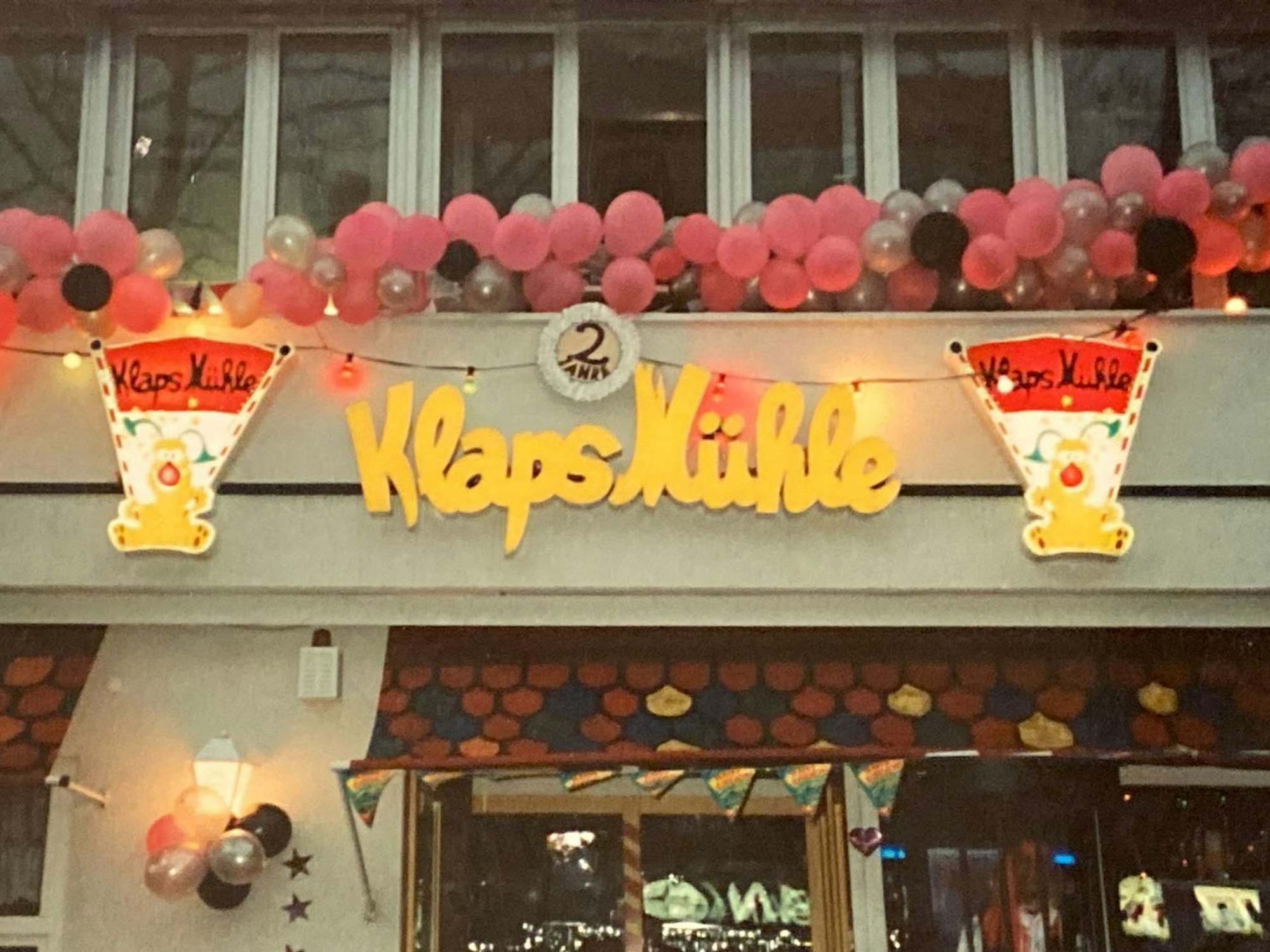 Außenansicht der Klapsmühle im Jahr 1995