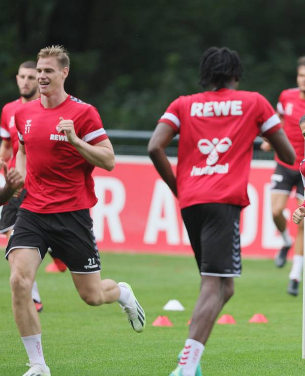 Leart Pacarada und Linton Maina im Training.