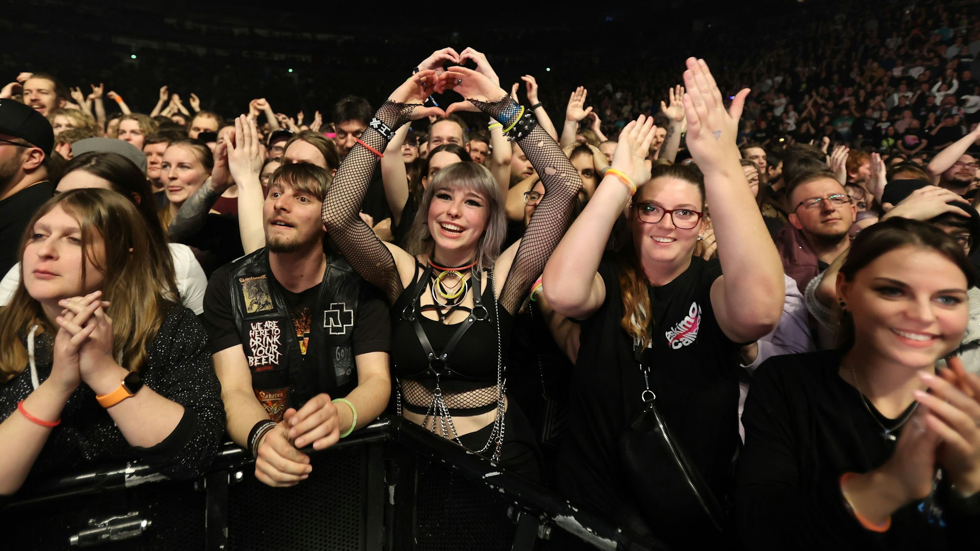 Konzert von Electric Callboy in der Lanxess-Arena.