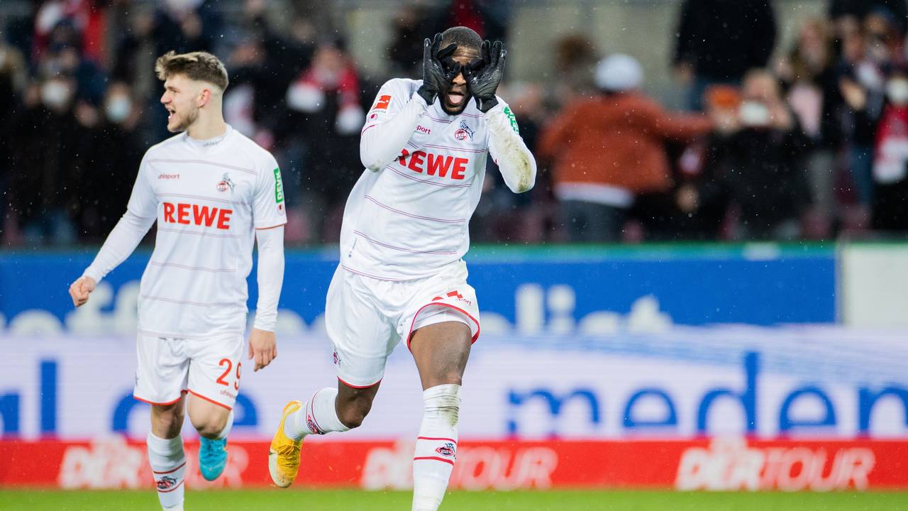 Anthony Modeste jubelt über seinen Treffer.