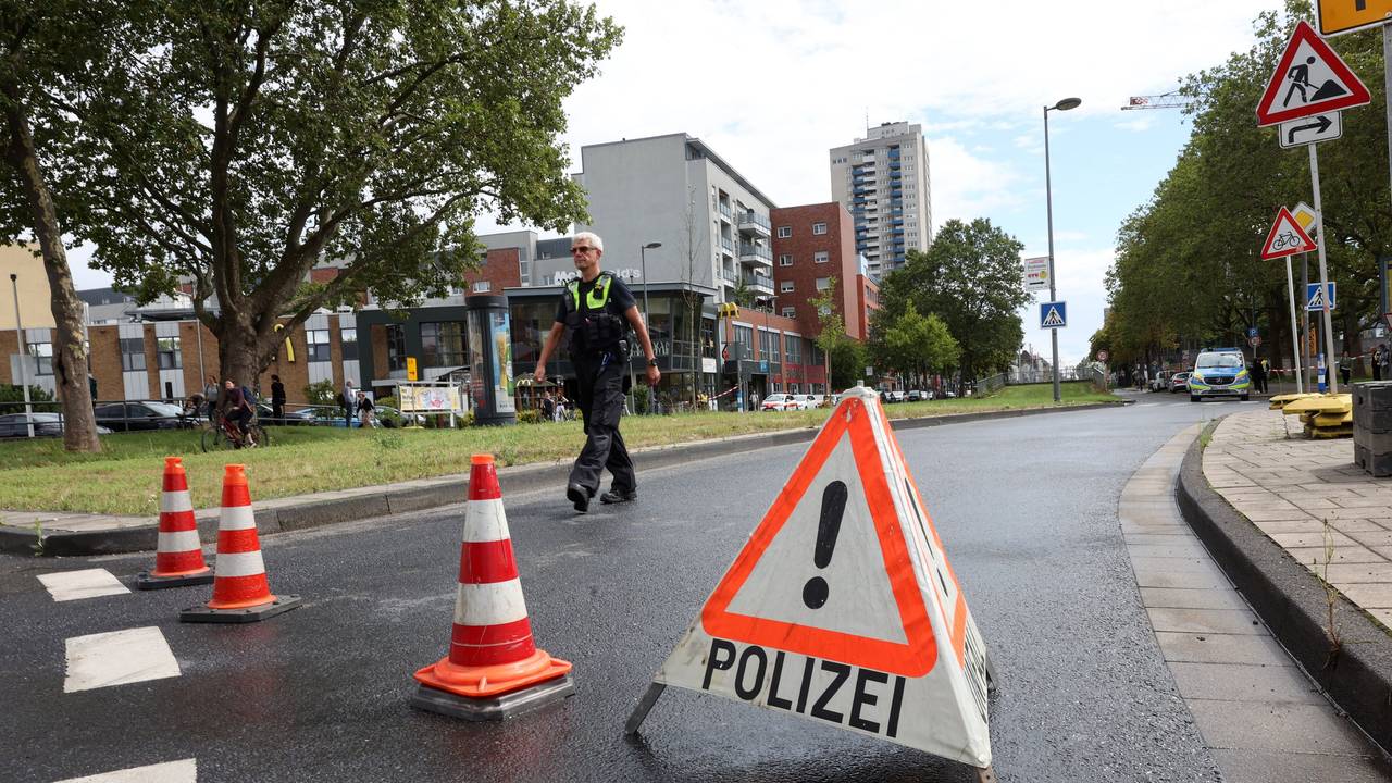 Eine Straßensperre bei einer Bombenentschärfung in Köln
