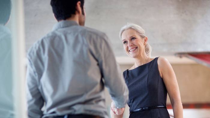 Junge Männer kommen beim Casual Dating auf ihre Kosten