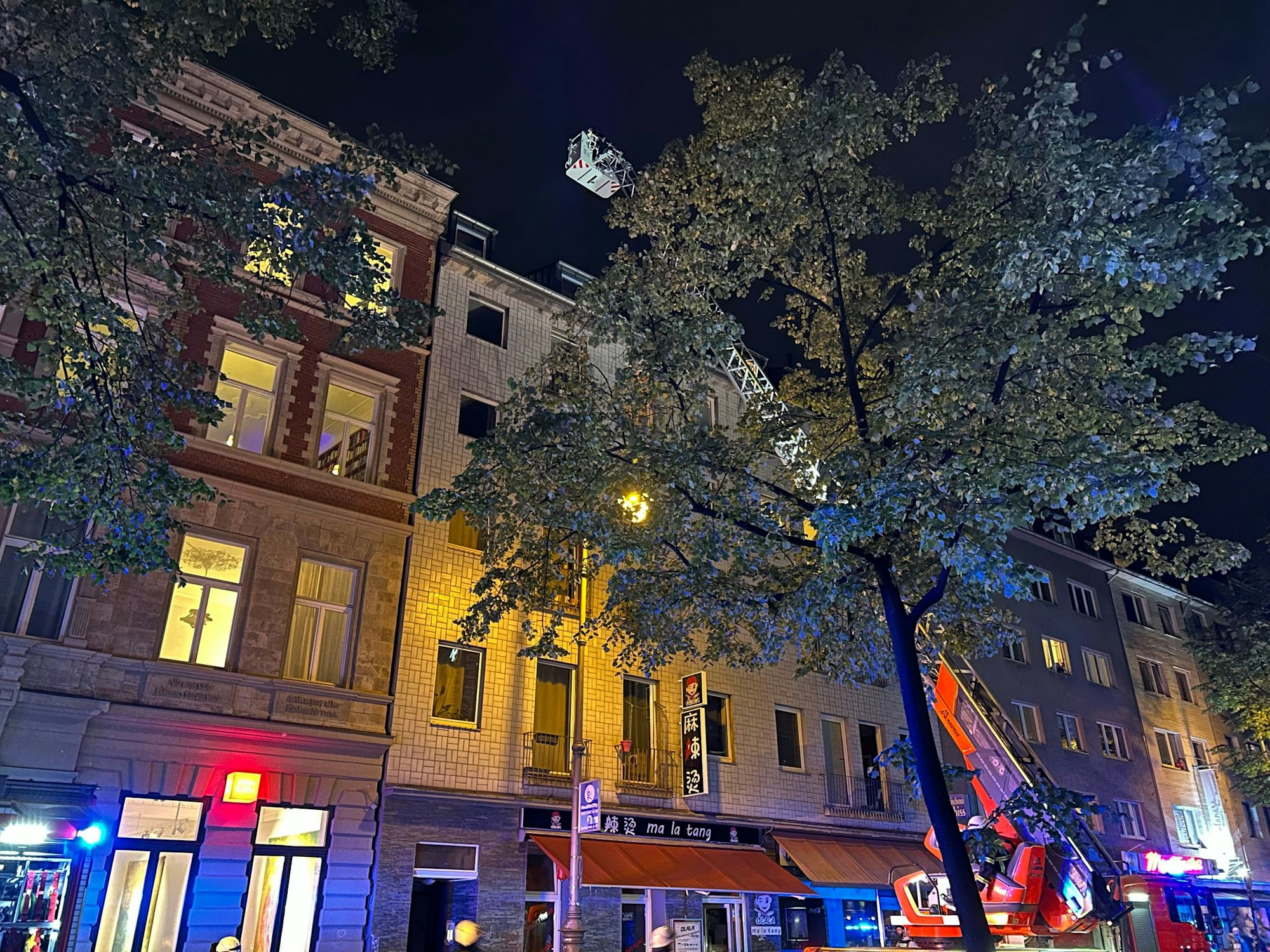 Am 11. Oktober war in einem Asia-Imbiss auf der Venloer Straße in Köln ein Feuer ausgebrochen.