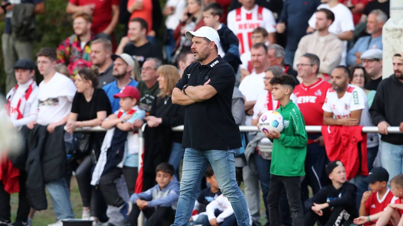 Steffen Baumgart beim Testspiel gegen den SC Reusrath.