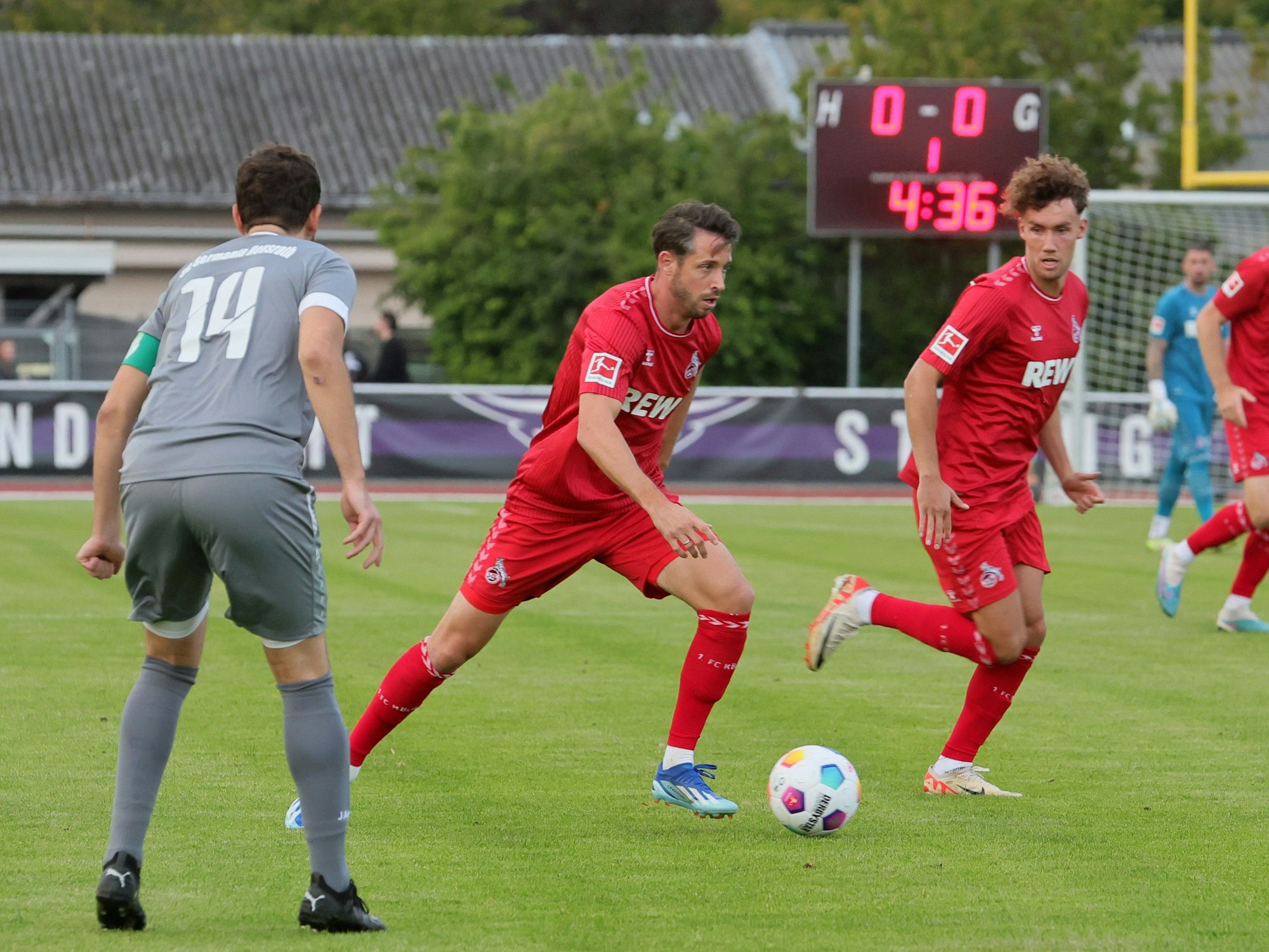 Mark Uth im Testspiel beim SC Reusrath.