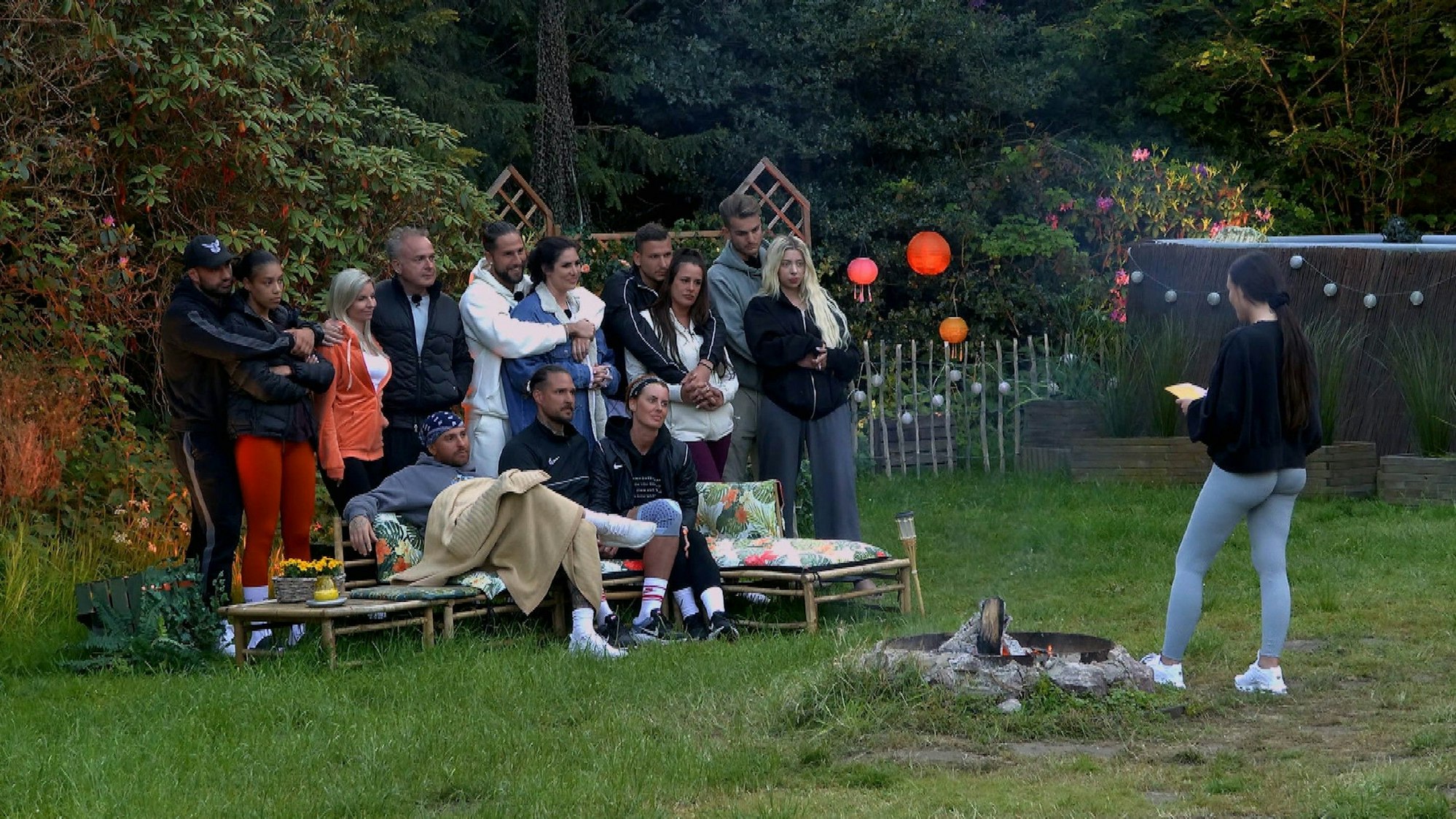 Sommerhaus 2023: Die Sommerhaus-Bewohner bekommen das Spielergebnis verkündet.