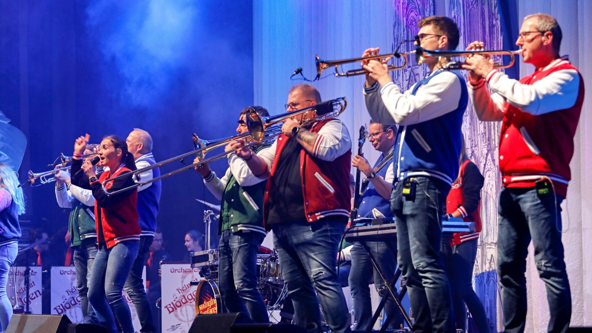 Die Swinging Funfares auf der Bühne